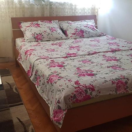 Baston Rent Podgorica Exterior foto